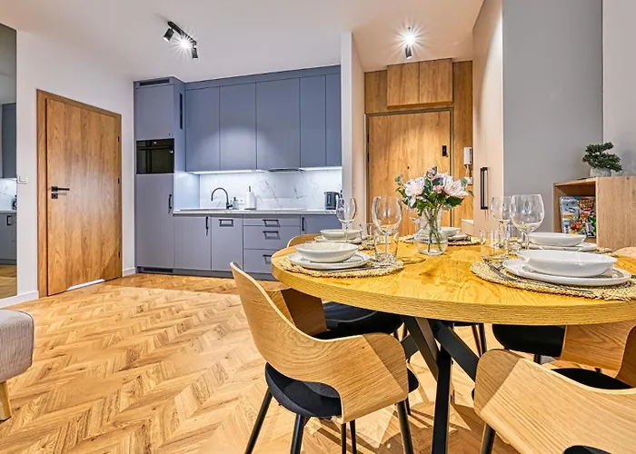 Butikowe Pine By Royal Aparts Шклярска-Поремба