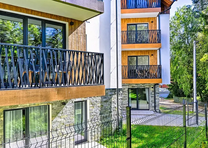 Butikowe Pine By Royal Aparts Шклярска-Поремба