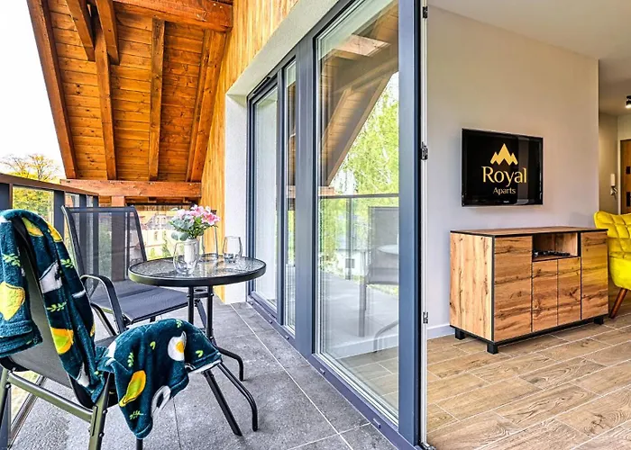 Butikowe Pine By Royal Aparts Шклярска-Поремба