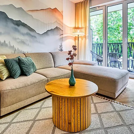 Butikowe Pine By Royal Aparts * שצ'קלארסקה פוראובה