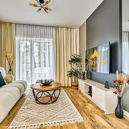 Butikowe Pine By Royal Aparts * שצ'קלארסקה פוראובה