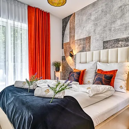 Butikowe Pine By Royal Aparts דירה שצ'קלארסקה פוראובה