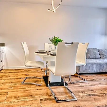 Butikowe Pine By Royal Aparts Appartement *