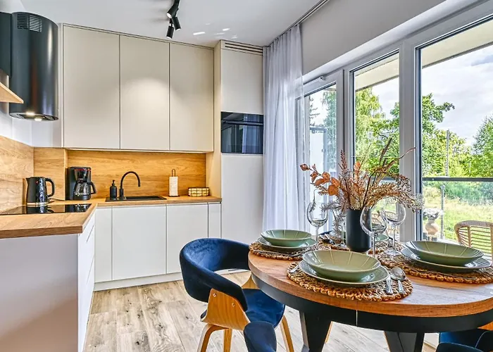 Butikowe Pine By Royal Aparts